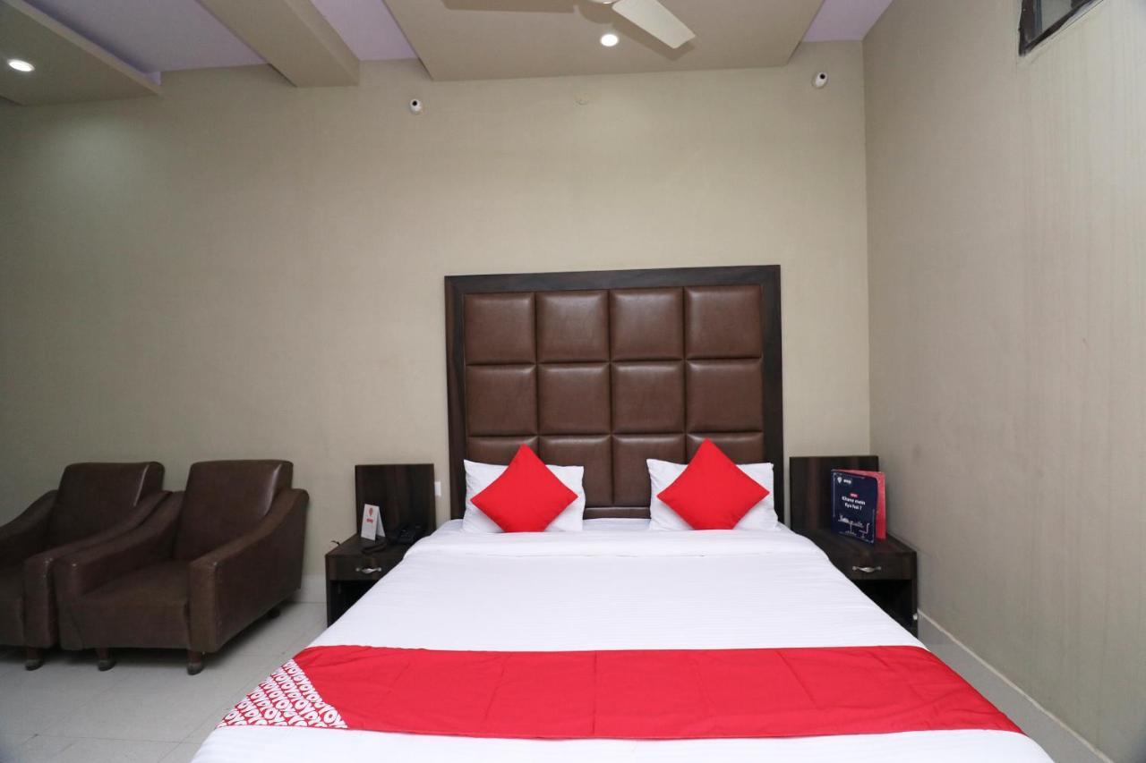 Oyo 19026 Hotel As Karnāl Dış mekan fotoğraf